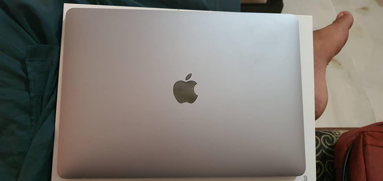 Apple MacBook 7
