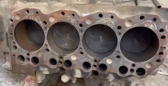 Nissan diesel QD32 half assembly