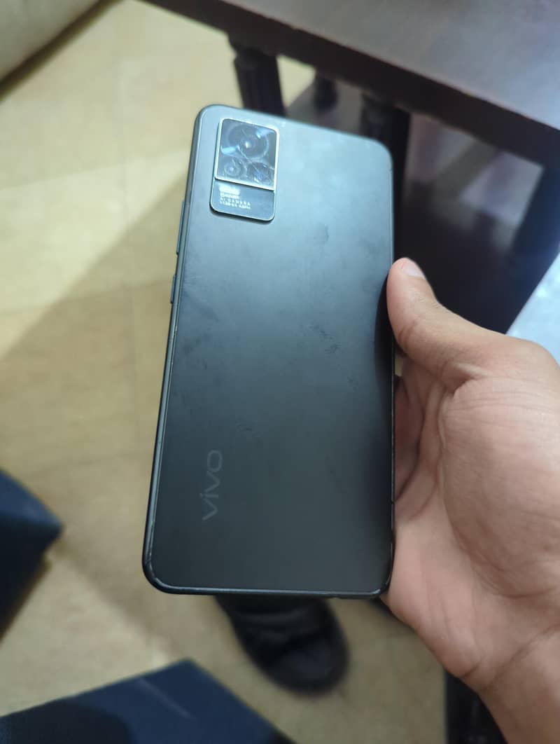 Vivo V21e 1