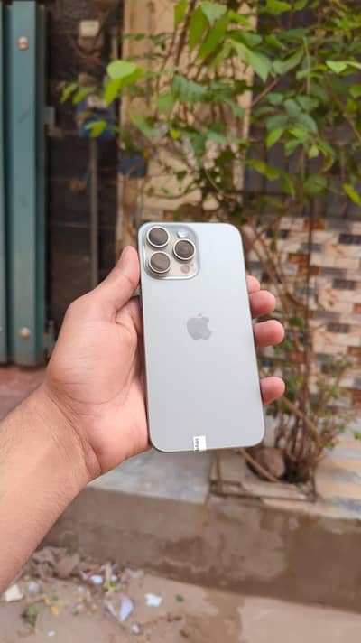 Apple iPhone 15 Pro Max