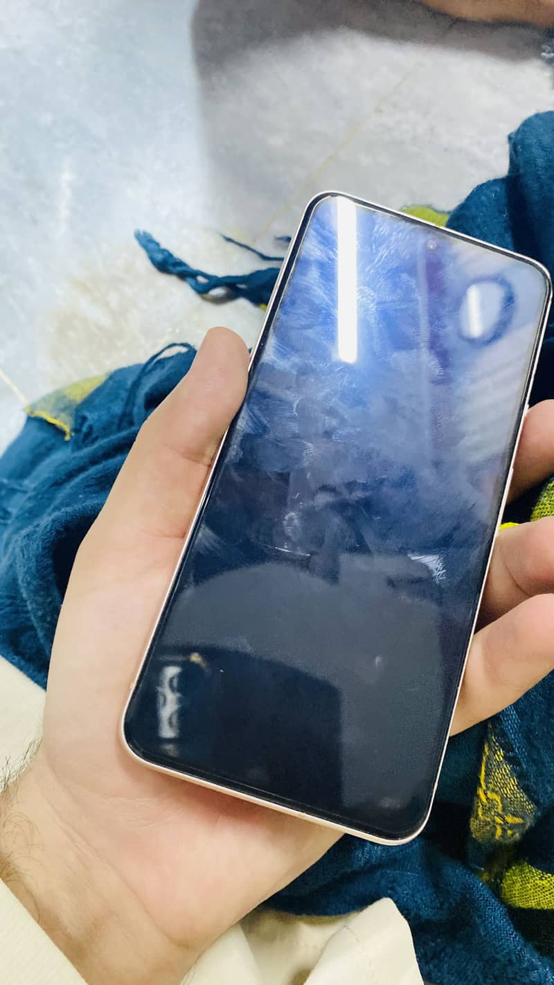 Google Pixel 8 5