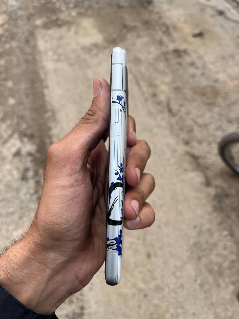 Google Pixel 7a 1