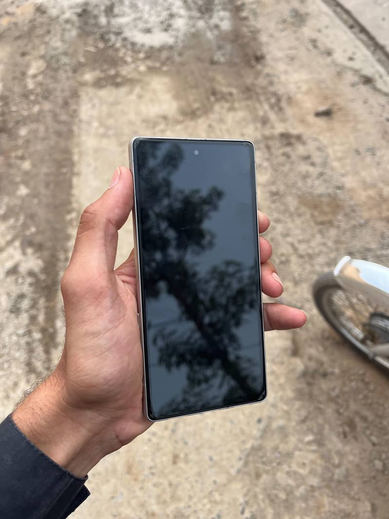 Google Pixel 7a 2