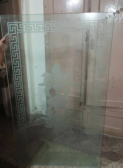 Dining table mirror