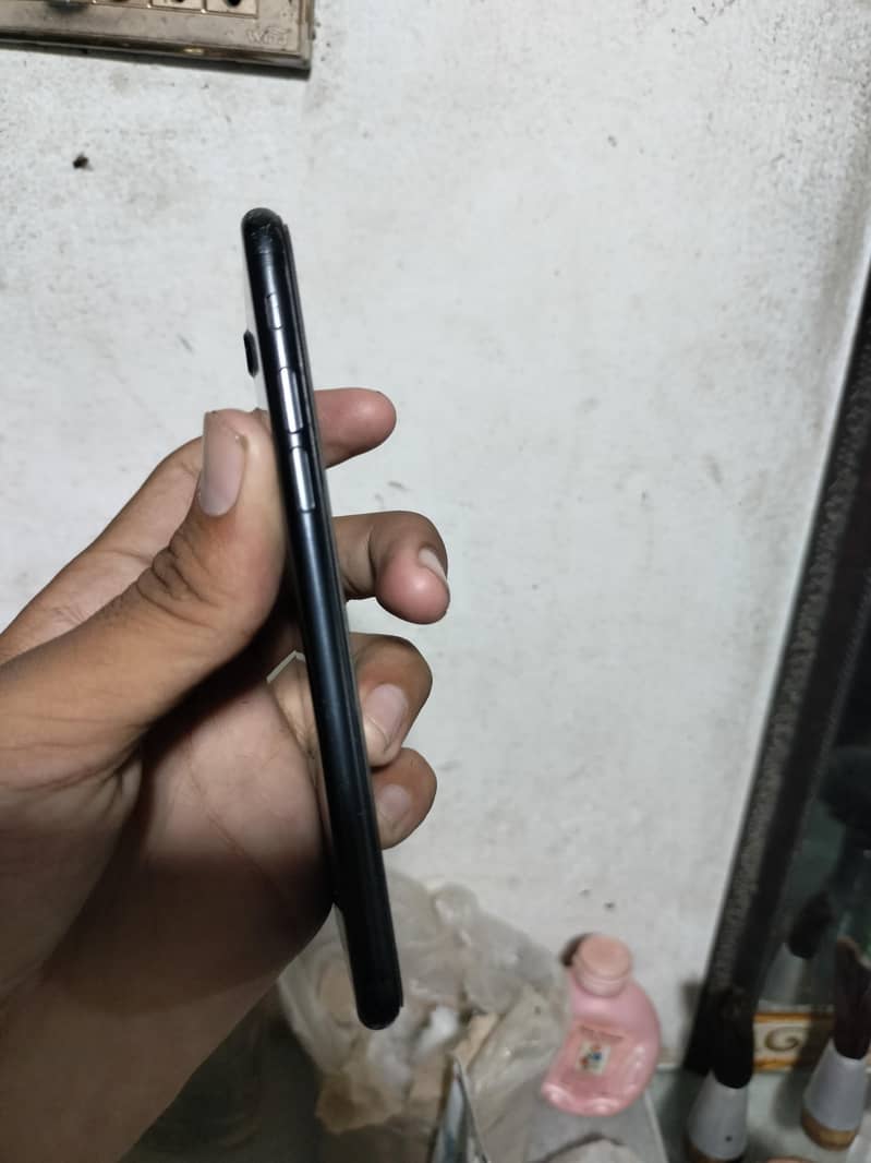 Apple iPhone 7 5