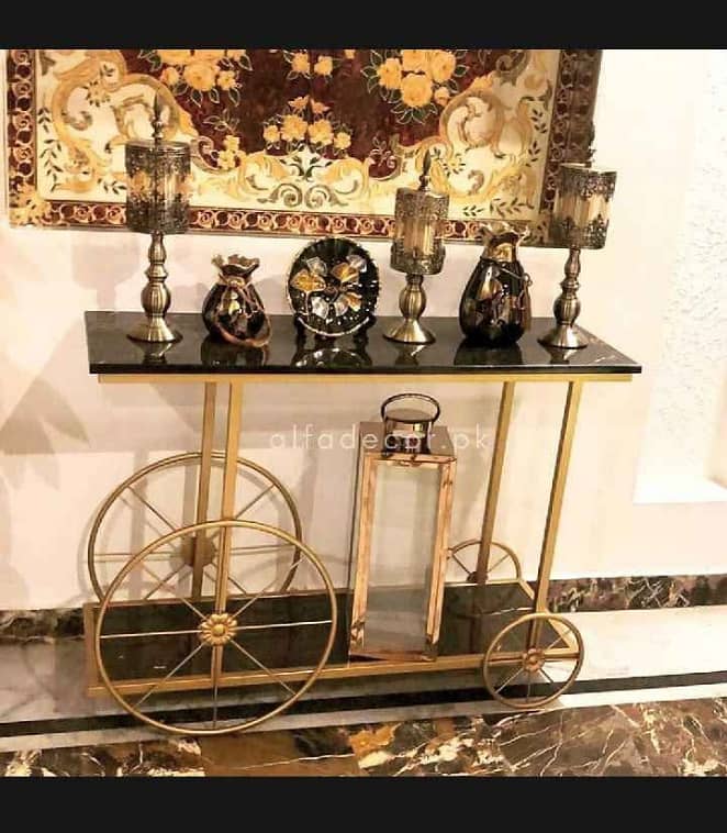 Cycle console table 2