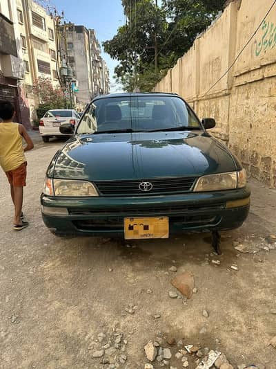 Toyota Corolla XE 2001