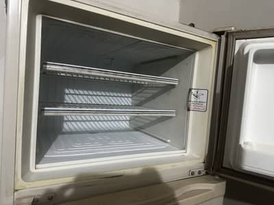 Dawlance fridge for  sale