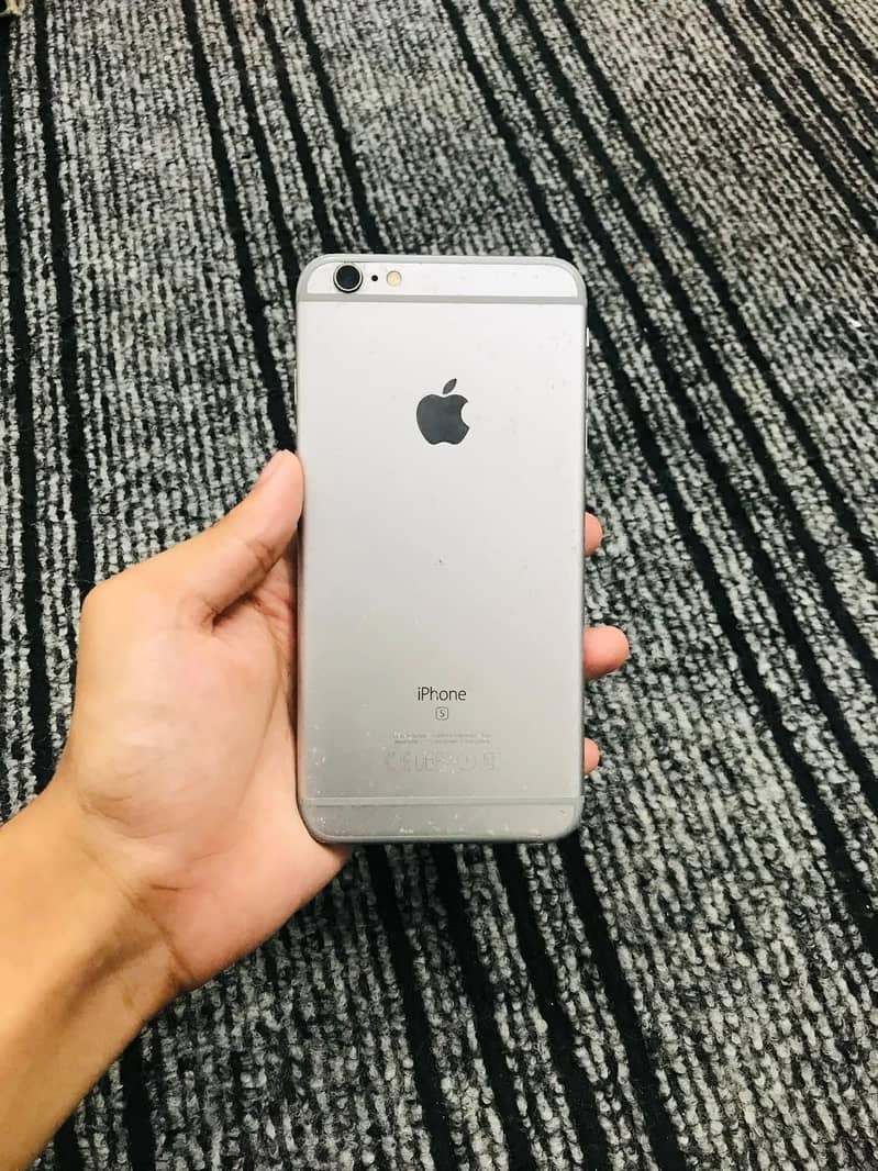 Apple iPhone 6S Plus 0