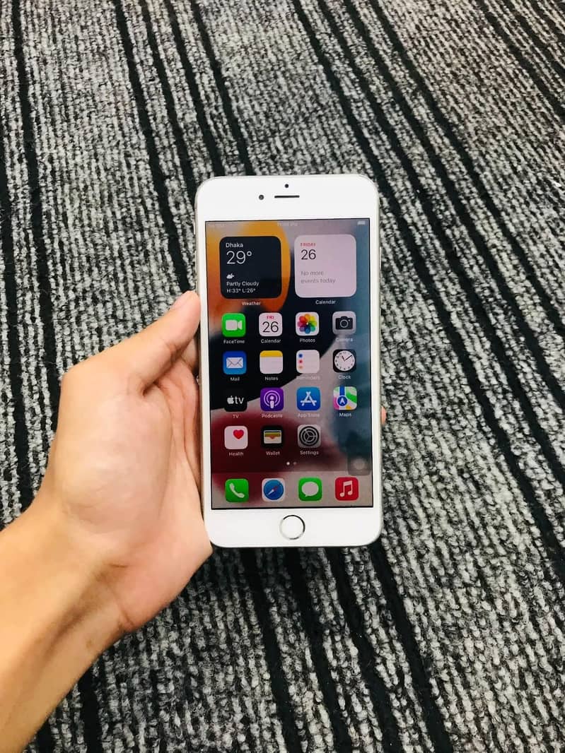 Apple iPhone 6S Plus 1