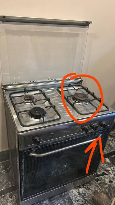 cooking Range stove working perfectly 3 burners