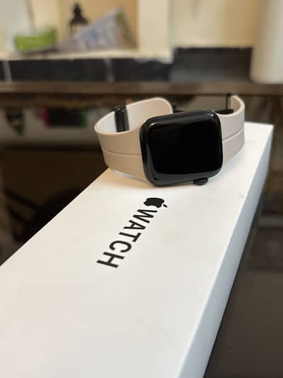 Apple Watch SE (2nd Gen) (GPS) (40 mm)