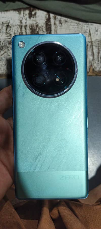 Infinix Zero 40