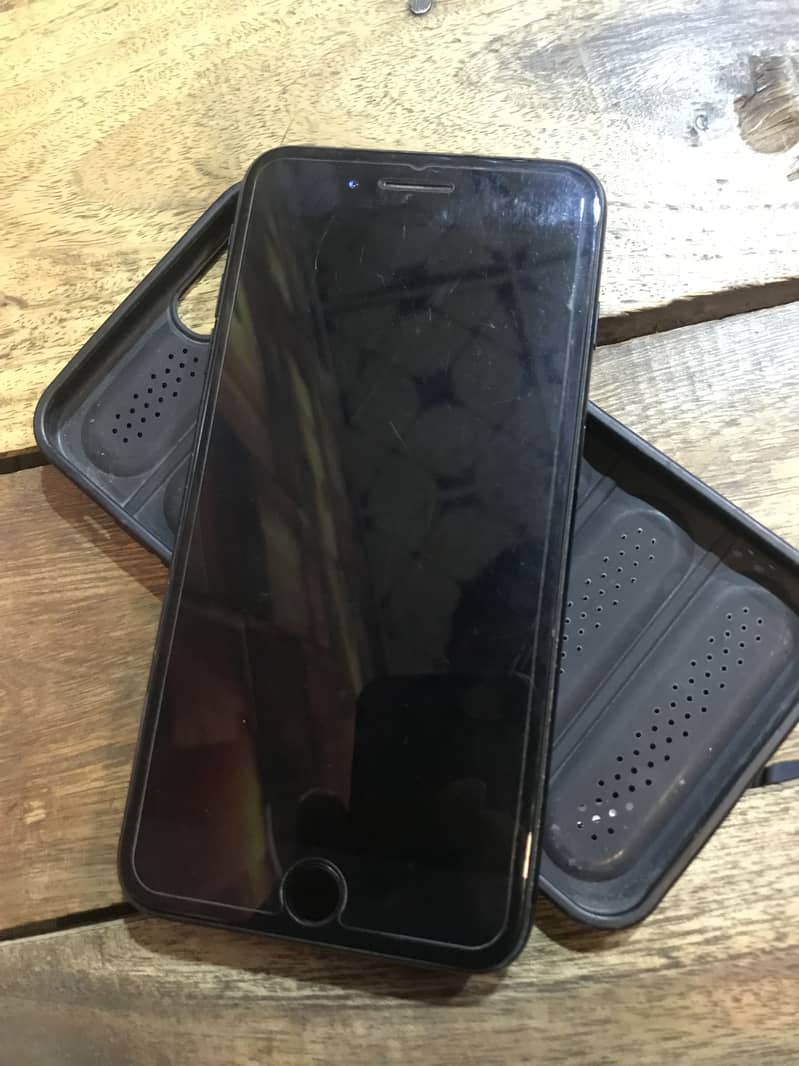Apple iPhone 7 Plus 2