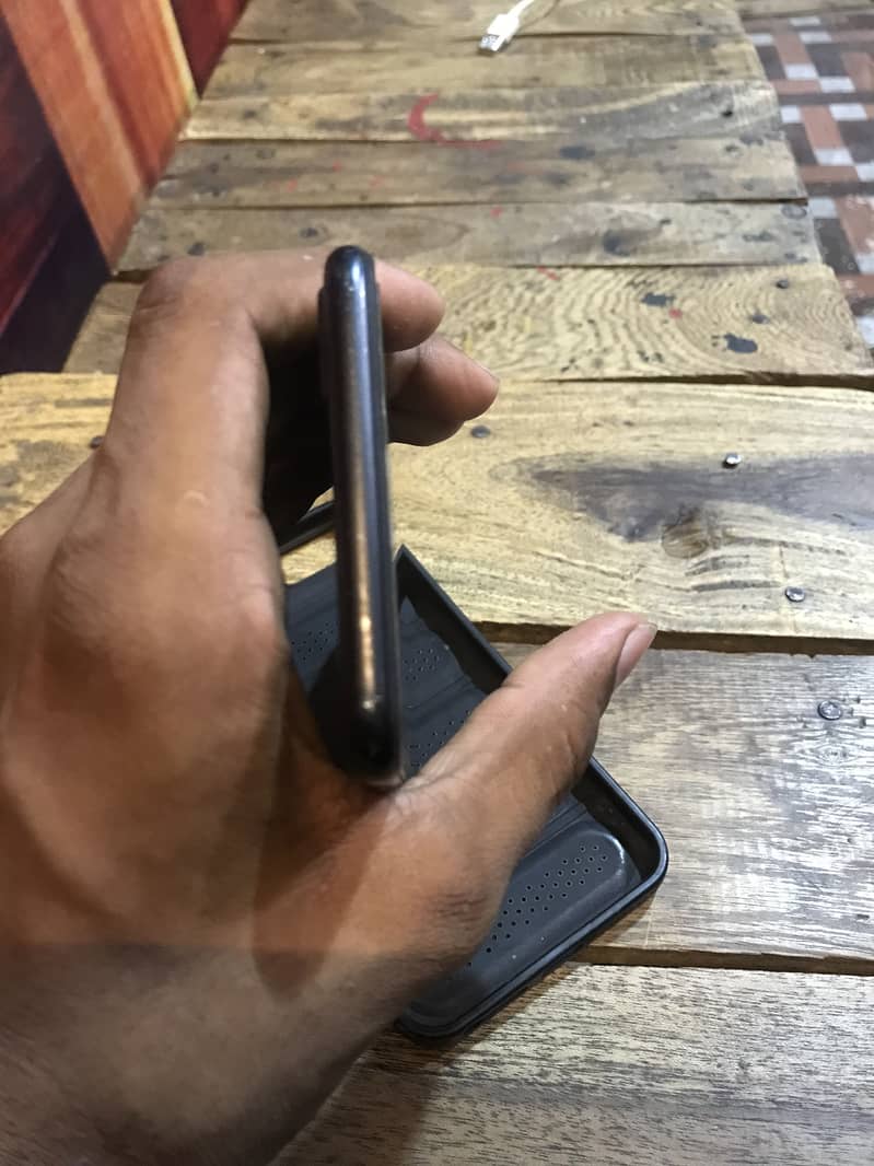 Apple iPhone 7 Plus 5