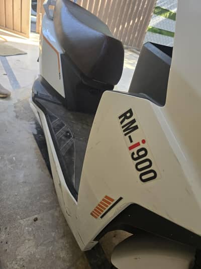 TailG RM-i900 Electric Scooter – Good Condition