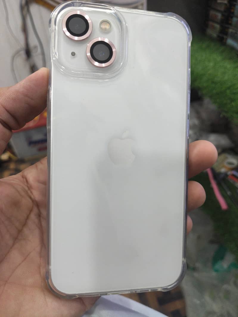 Apple iPhone 13 0