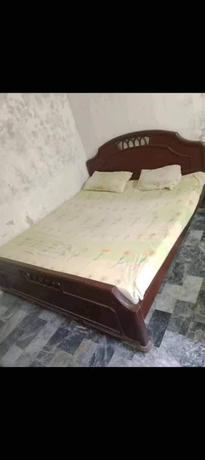 Total lakri ka he . tali ki lakri