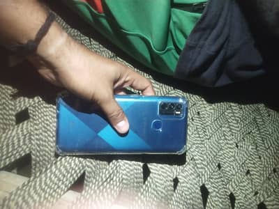 Infinix hot 9 ply 2 32 with charger  all ok exchange possible