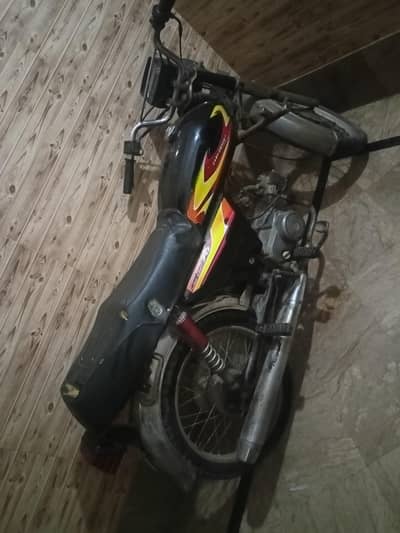 Honda 70 okay bike hai copy later genuine hai sath