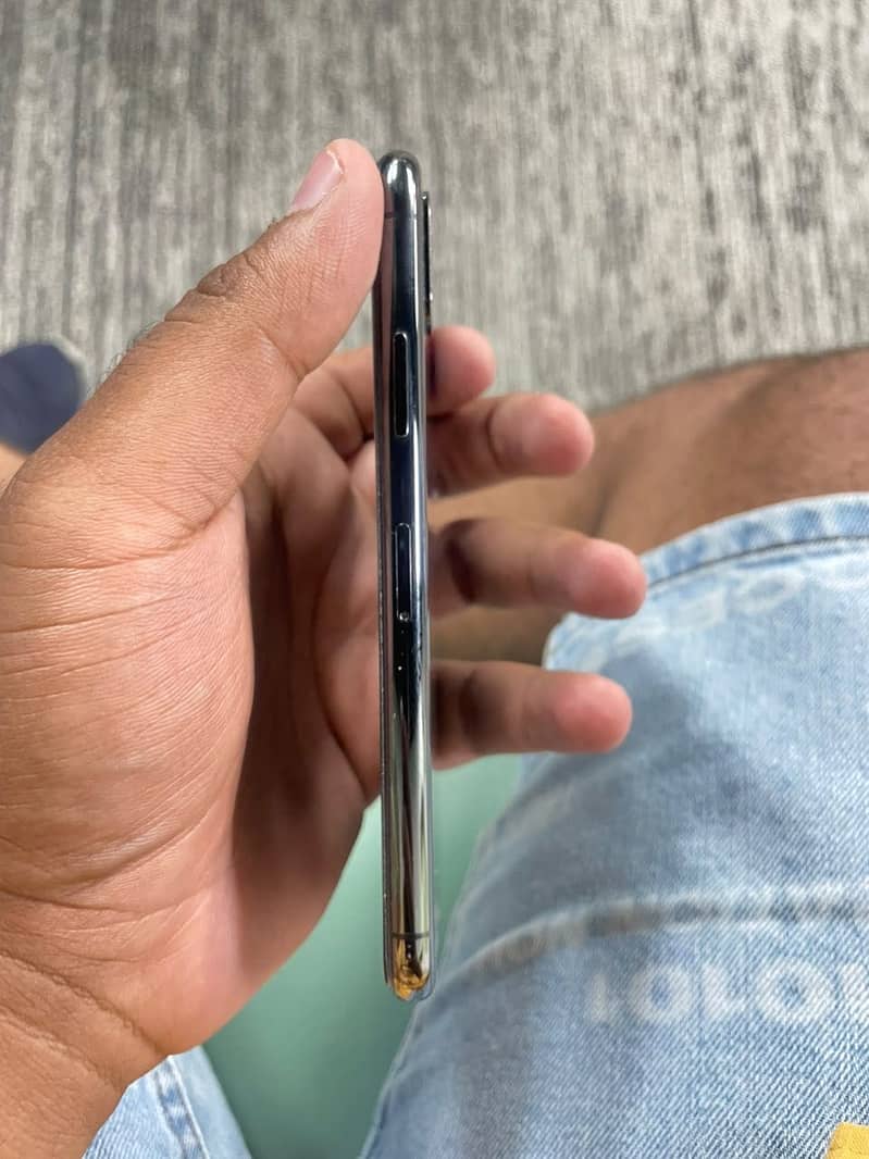 Apple iPhone X 1