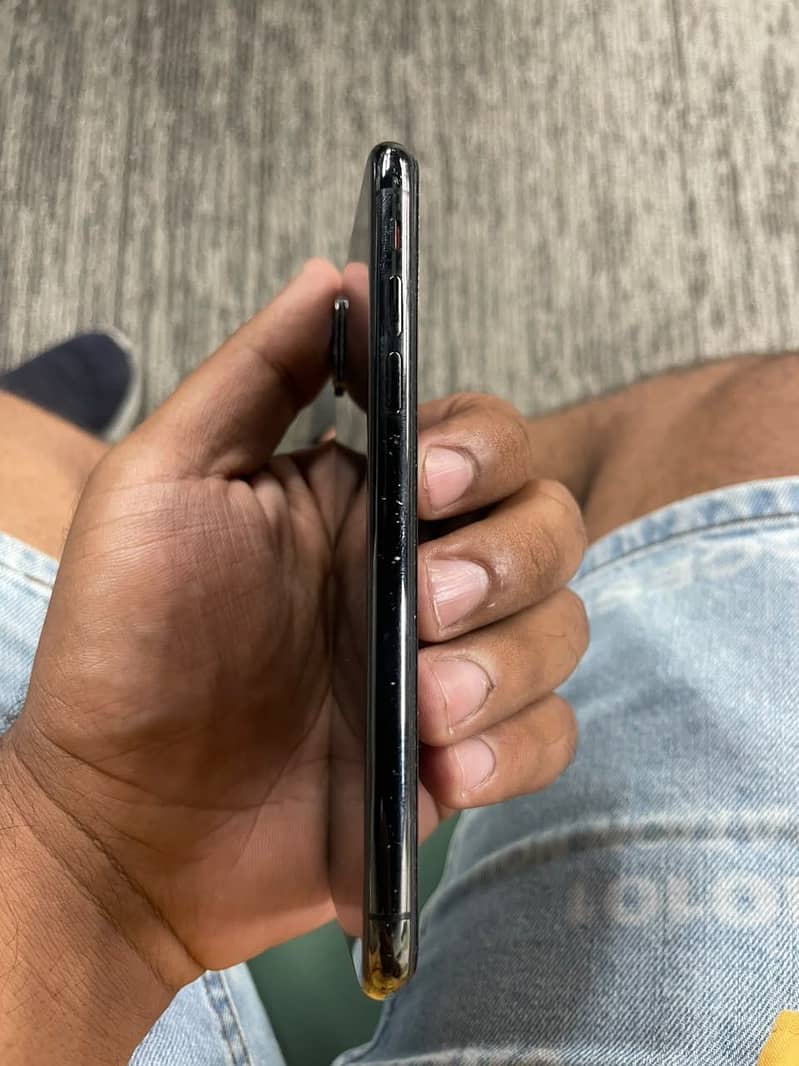 Apple iPhone X 2