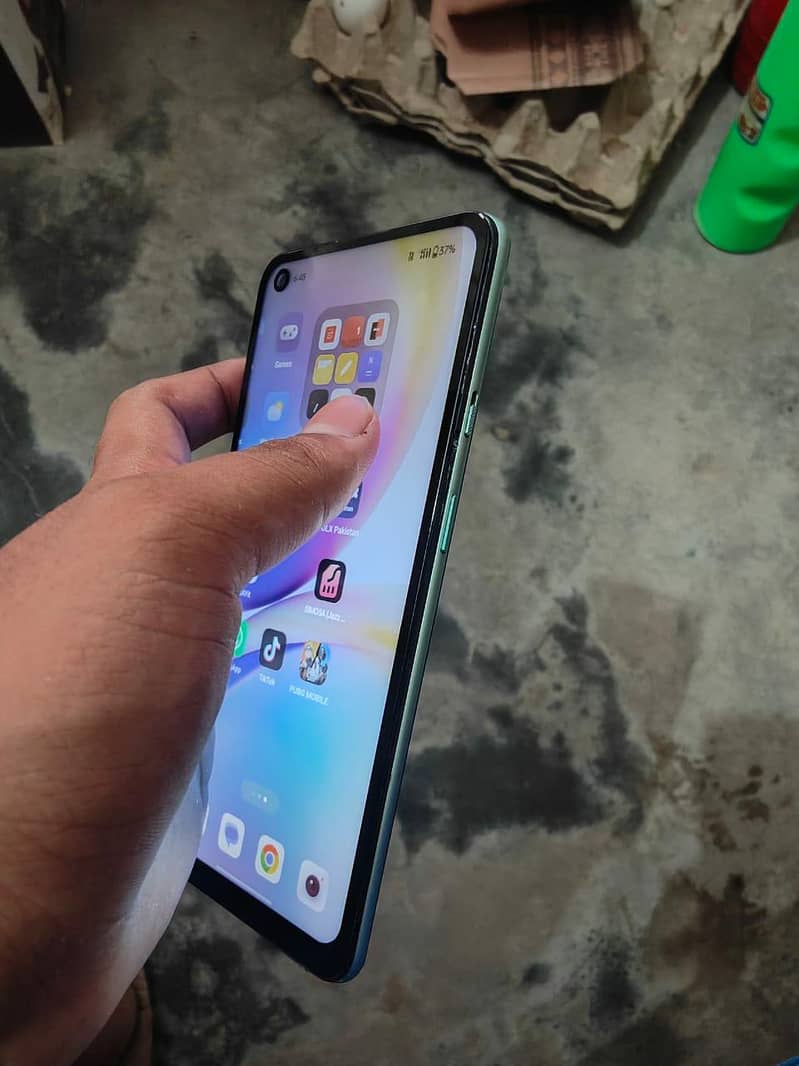 One Plus 8T 4