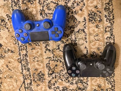 PS4 1TB SLIM- 2 CONTROLLERS