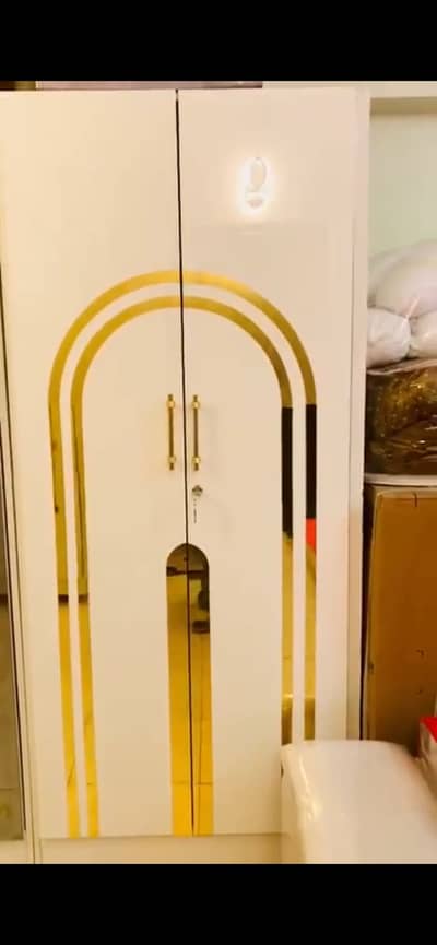 White & Gold 4-Door Bedroom Set | Only 2 Months Used