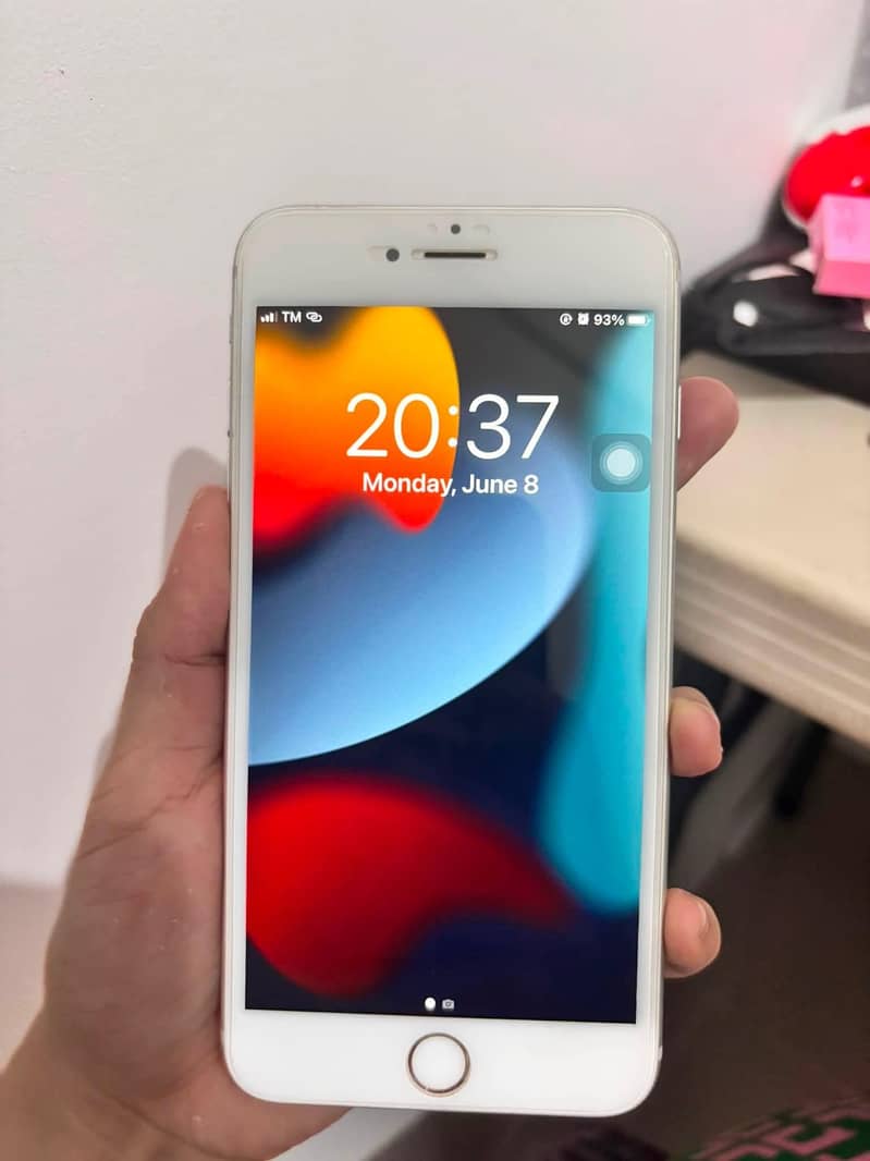 Apple iPhone 6S Plus 4