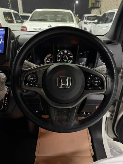 Honda N Box Custom 2022