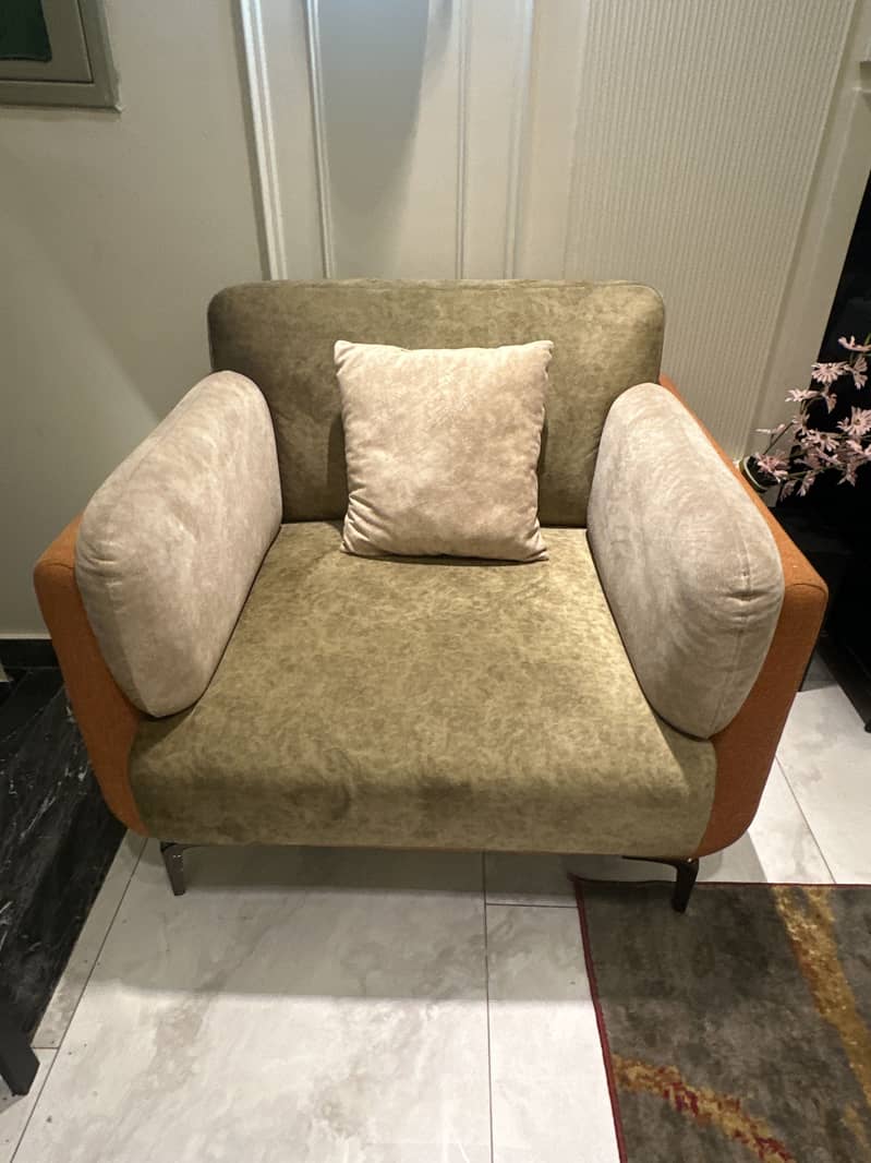 Sofa set with table 3