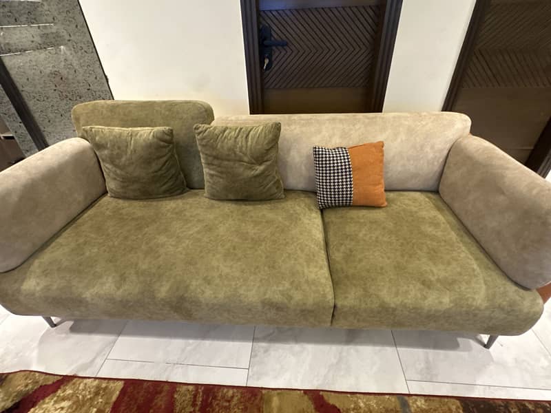 Sofa set with table 8