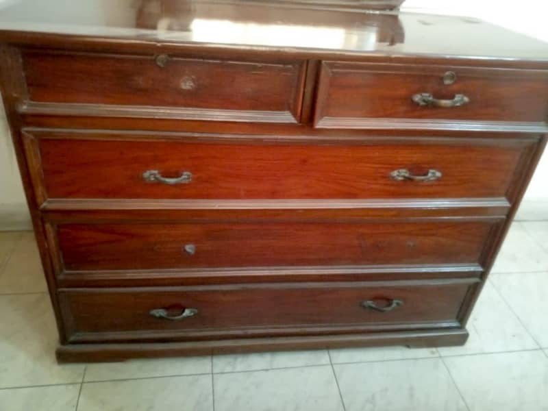 Dressing table 3