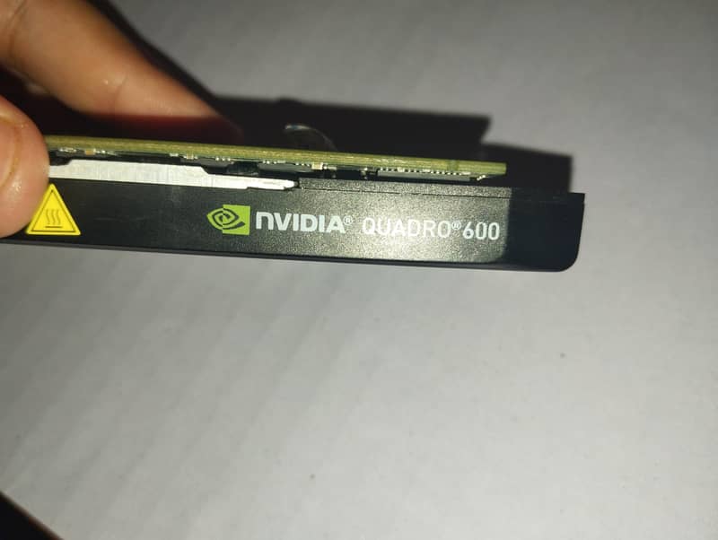NVIDIA QUADRO 600 4