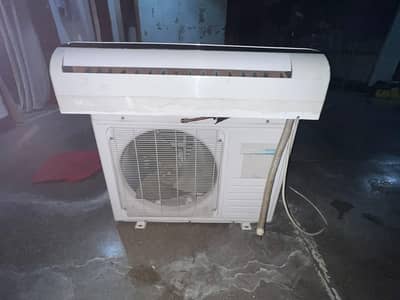 gree dc inver 1.5tone