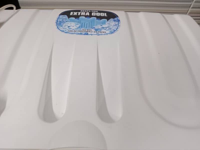 ECM 4700 Plus 2