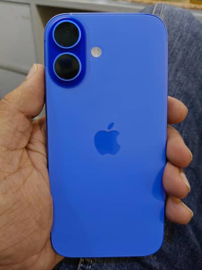 Apple iPhone 16