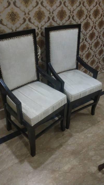 dining table sale in Johar town Lahore