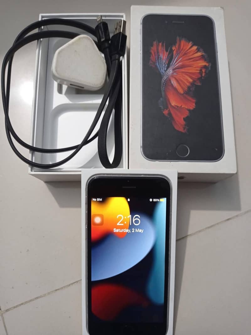 Apple iPhone 6S Plus 2