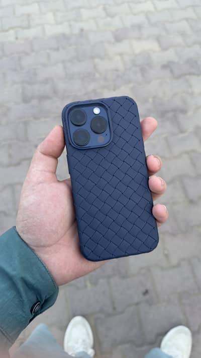 Apple iPhone 15 Pro
