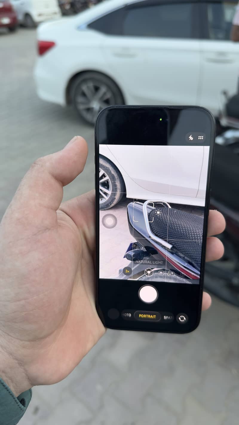Apple iPhone 15 Pro 6
