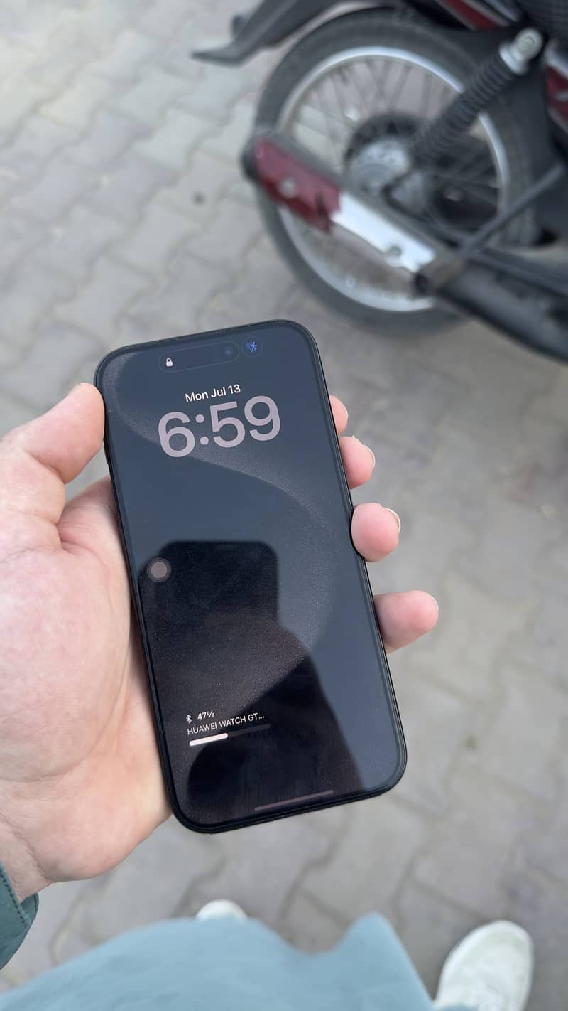 Apple iPhone 15 Pro 8