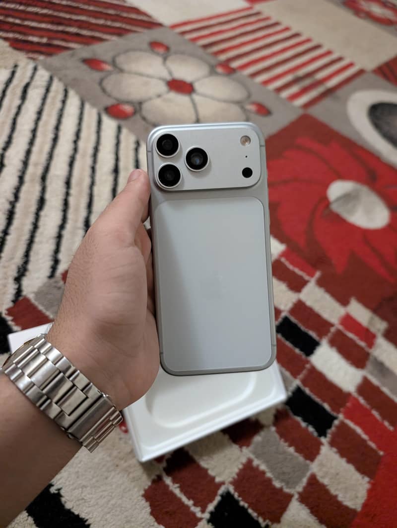 Apple iPhone 17 Pro Max 1 TB  With Box Pta Approved CL0N E 4