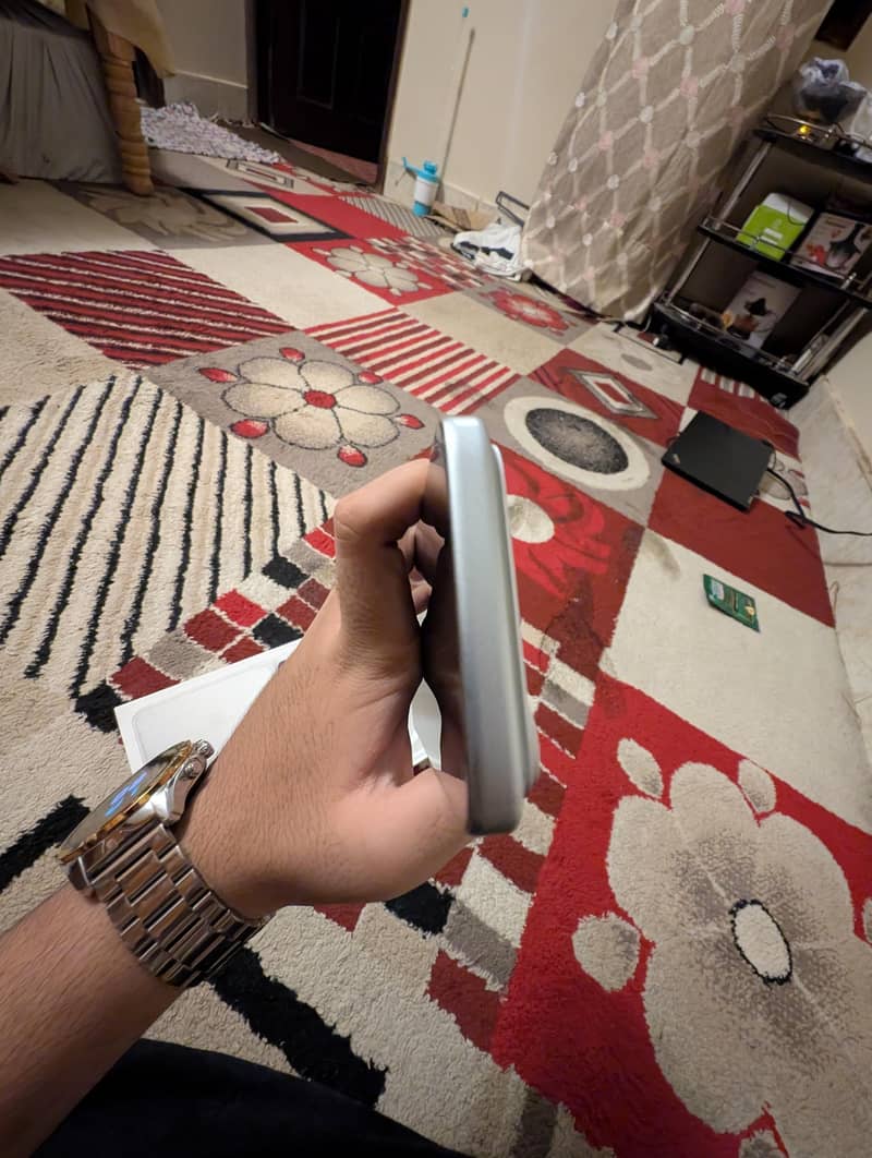Apple iPhone 17 Pro Max 1 TB  With Box Pta Approved CL0N E 8