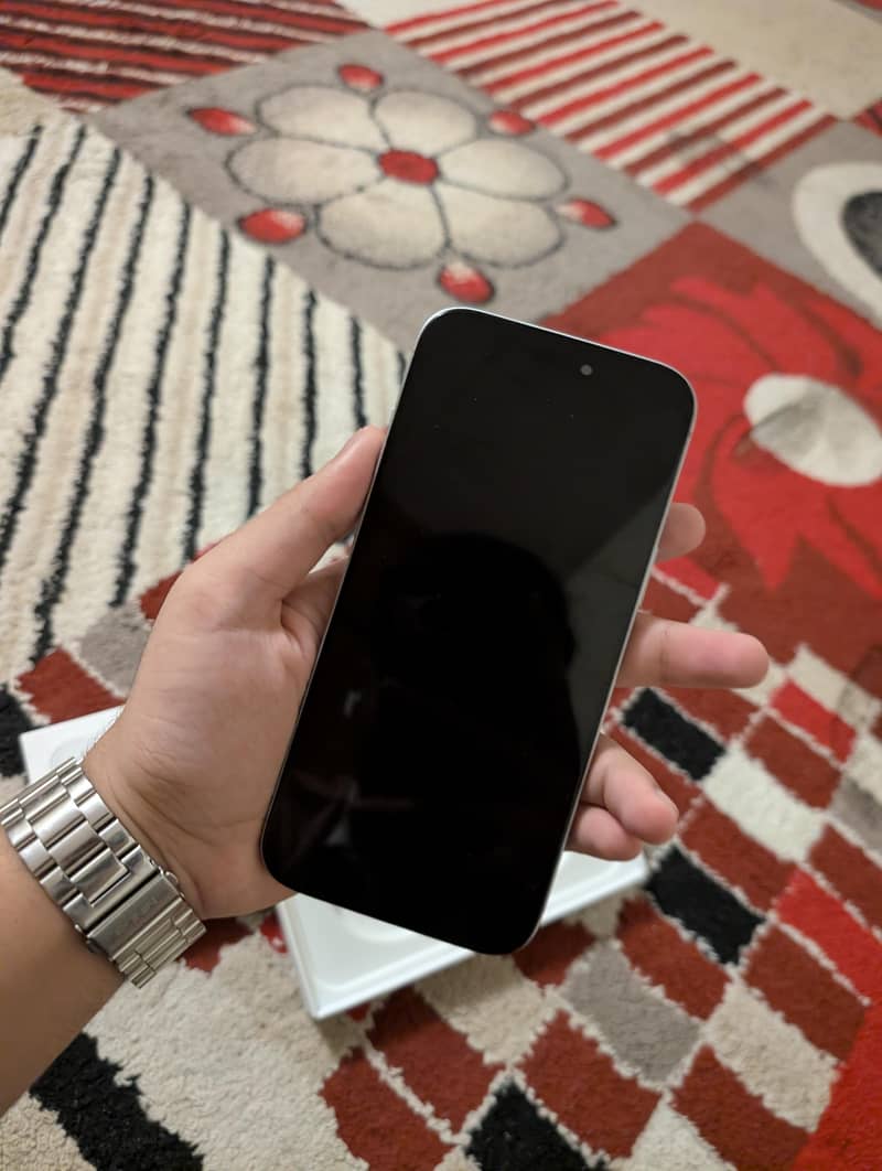 Apple iPhone 17 Pro Max 1 TB  With Box Pta Approved CL0N E 9