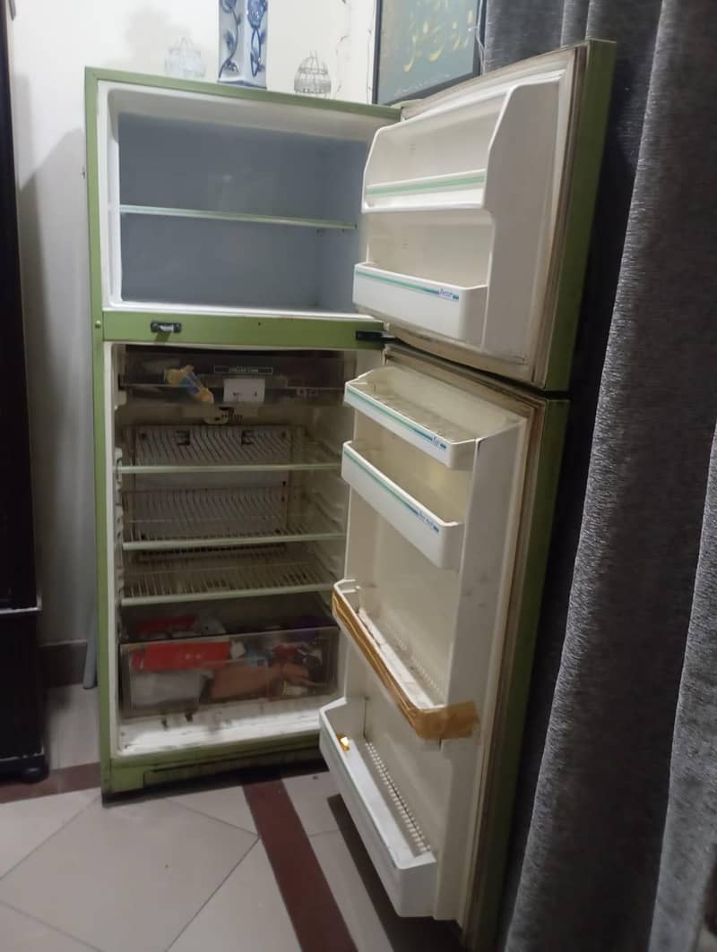 refrigerator 4