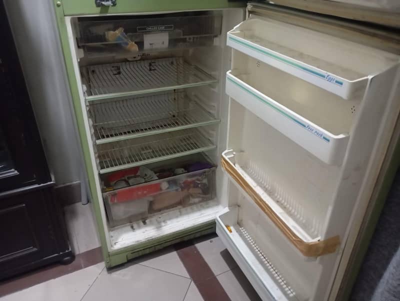 refrigerator 5