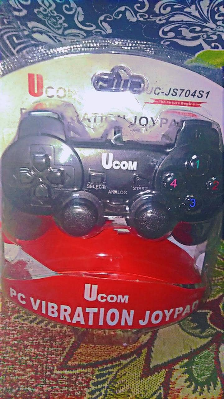 Gaming controller 0