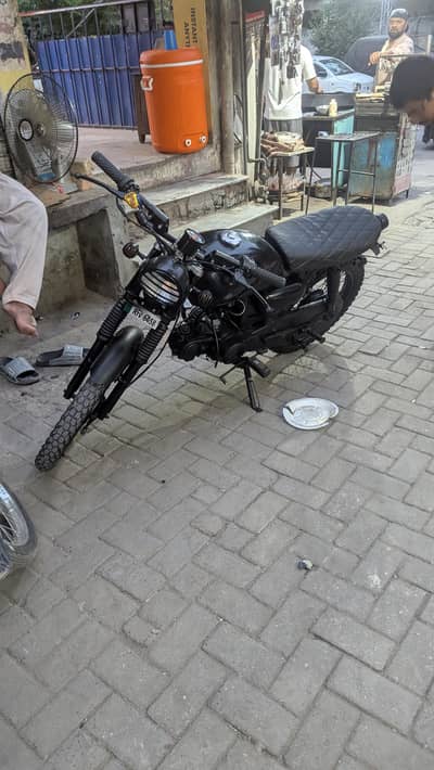 United CD 70 Converted into Cafe Racer